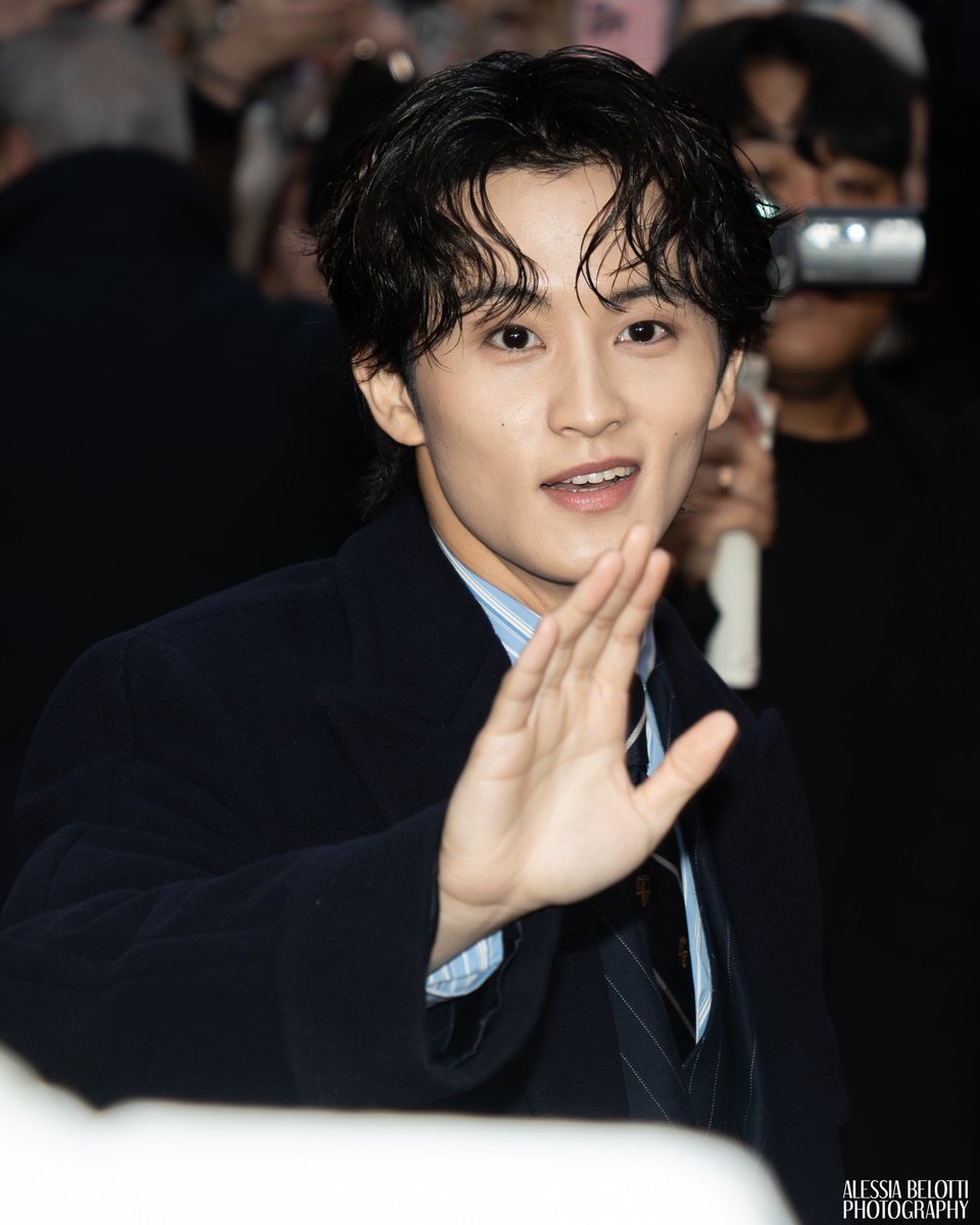 marklef's tweet image. 