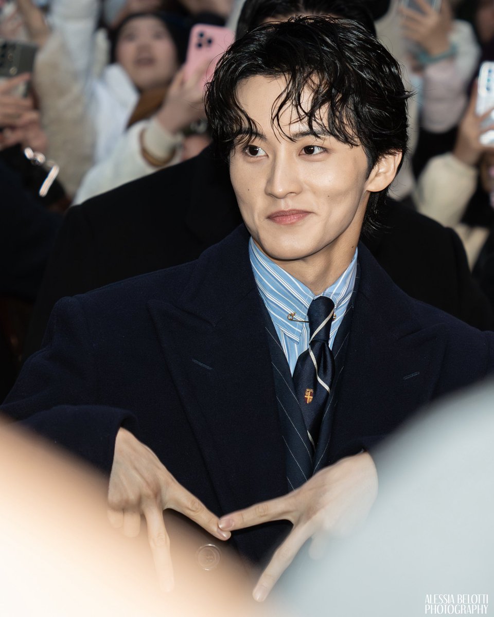 marklef's tweet image. 