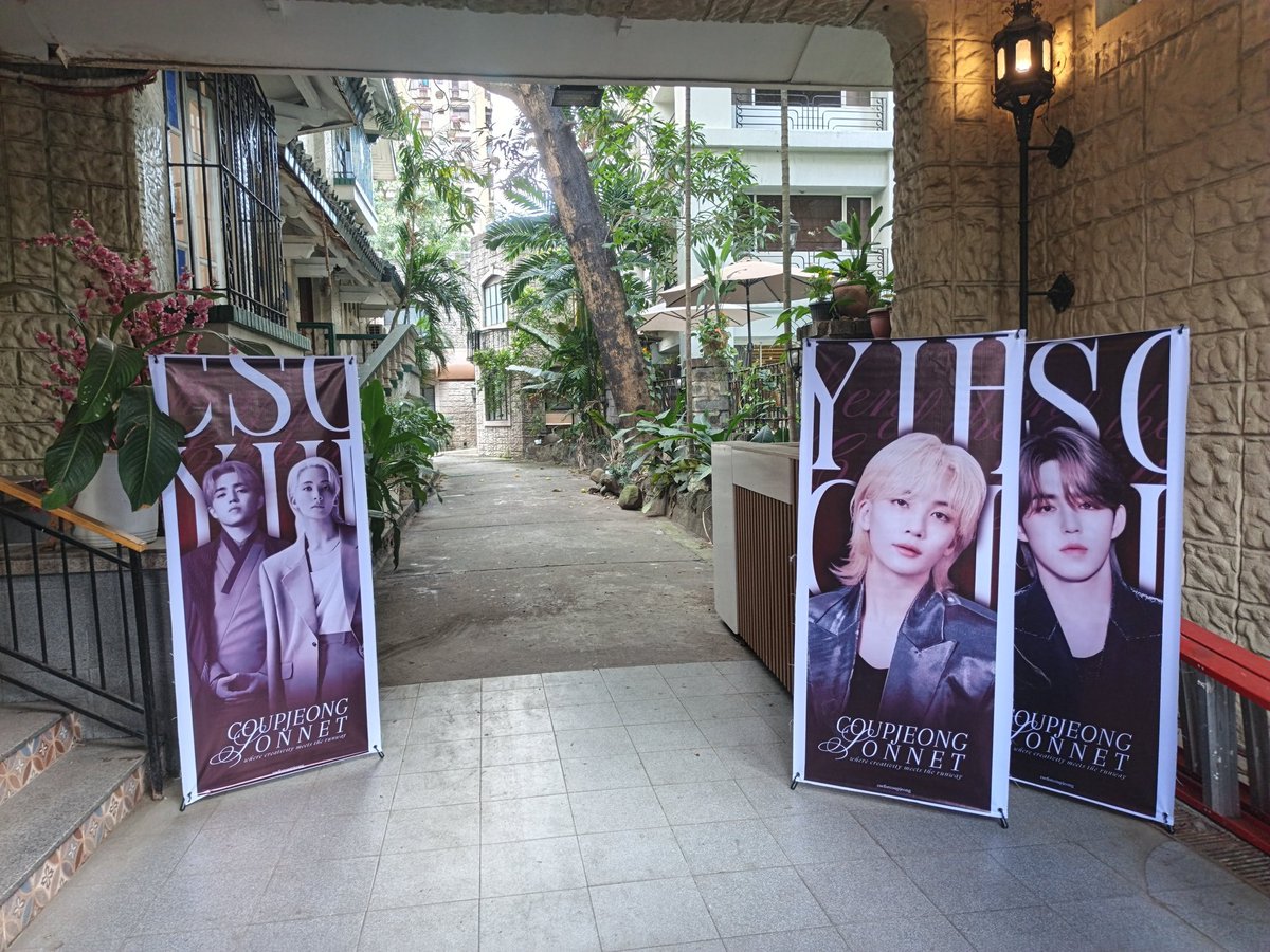 kaikatprints's tweet photo. KaiKat is here to serve your fangirling/fanboying needs!
���Mabuhay Tea House
⏱️ 1 PM to 6PM
#CoupJeongSonnet #CoupJeongArtfest #kaikatrpints #CoupJeong #stickers #photocards #jeongcheol #ticketholder #SEVENTEEN https://t.co/avy4Skj9j7