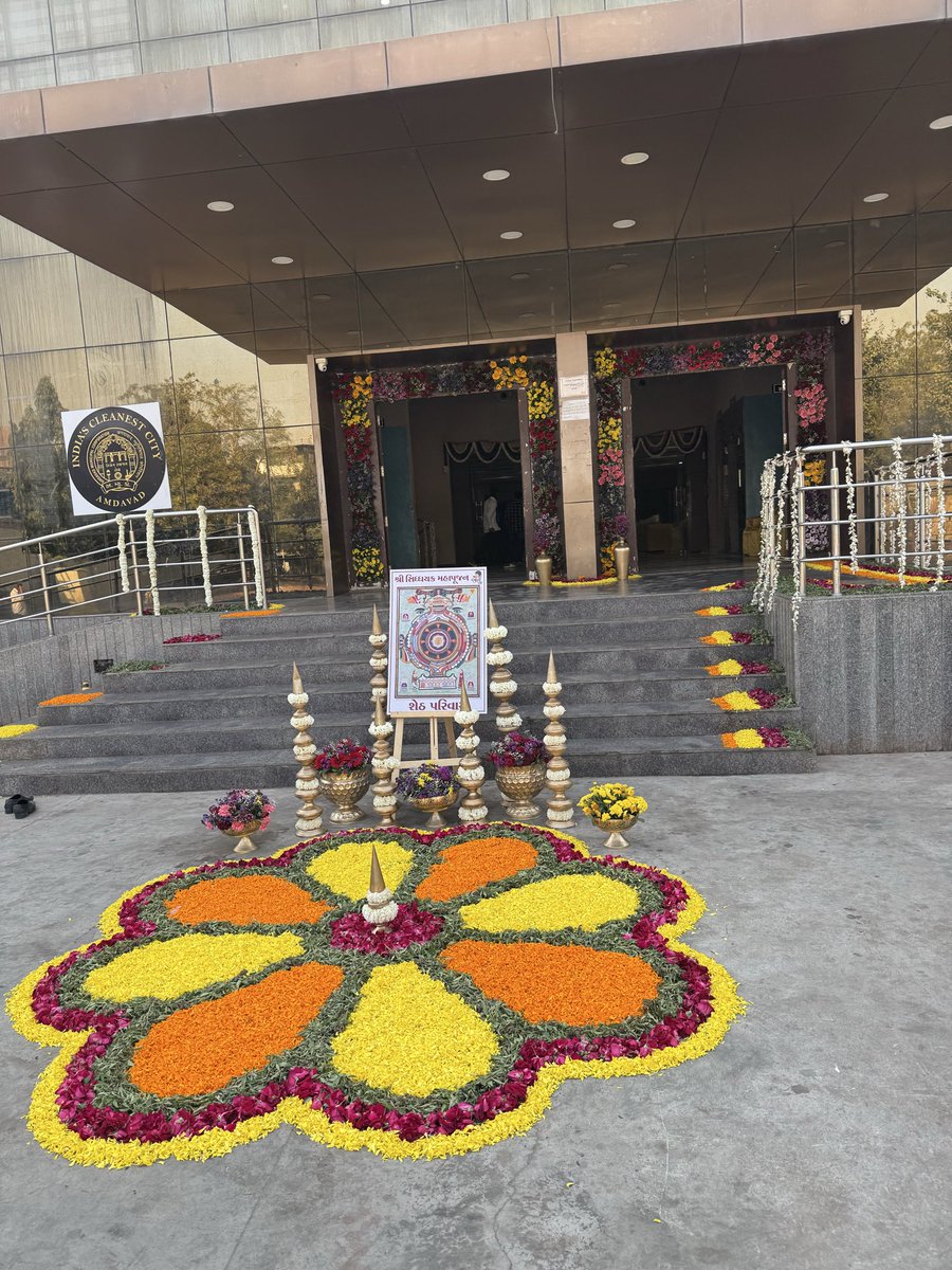 ishan_cfc's tweet photo. @ViratBharat @adhirasy Sharing some glimpses of the same place for religious function.

You can book these online. 
Cherry on top - you get refund for deposit amount within a week in your bank account directly. https://t.co/GtKrGDQkQP