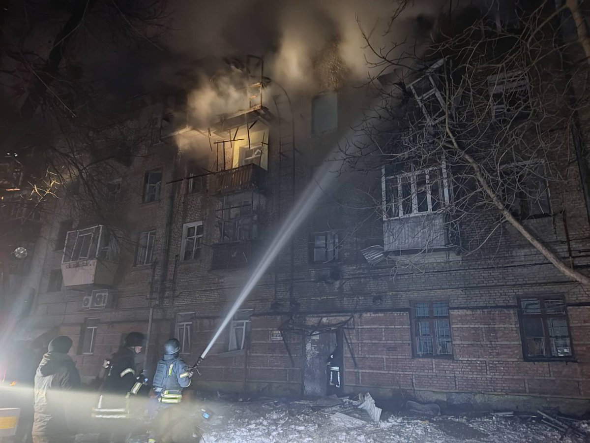 #Kharkiv city update January 24, 2026. At least 25 #Russian killer drones had been striking the city for 150 minutes, wounding 19 people, destroying a hostel for refugees who fled the kill zones.
Photo by Yevhen Tytarenko.
#RussianWarCrimes