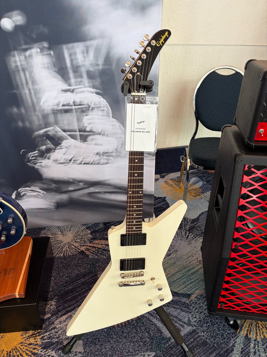 1484shibuya's tweet image. 【NAMM show2026】

Epiphoneからの新製品情報！
EXPLORER 80s EMGが展示されていました🎸
名前の通りEMGのピックアップが搭載されています！

#NAMM
#NAMMshow
#NAMM2026
#Epiphone