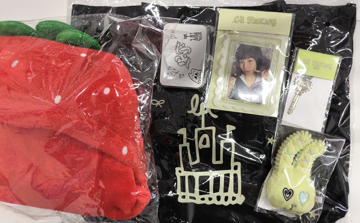 TWICE 🍭 【入荷情報】 TWICEチェヨンちゃんのグッズが多数入荷いたし