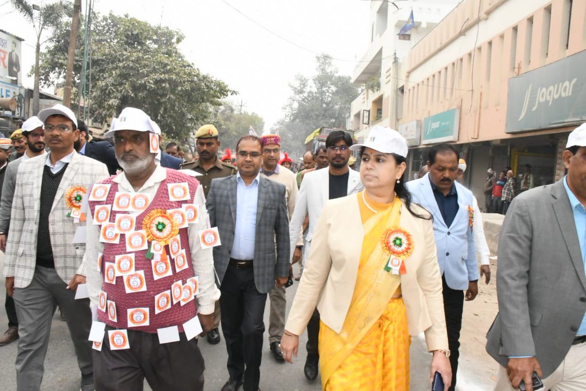 DM Deoria tweet media