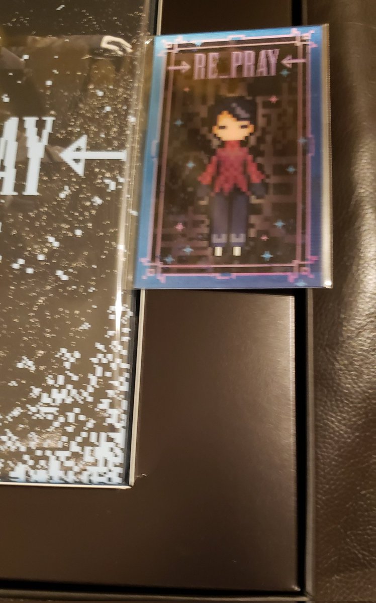 #RE_PRAY Blu-rayBOX
昨日は箱や中身を眺めるだけで胸がいっぱい…
今日午前中オーディオコメンタリーで拝聴✨初めて知ることも多く、また深いお話で、まるで今の自分にとってぴったりなお話もあり、涙するなど
予想のずっと上の上でした～😭
間違いなく宝物✨🎁✨