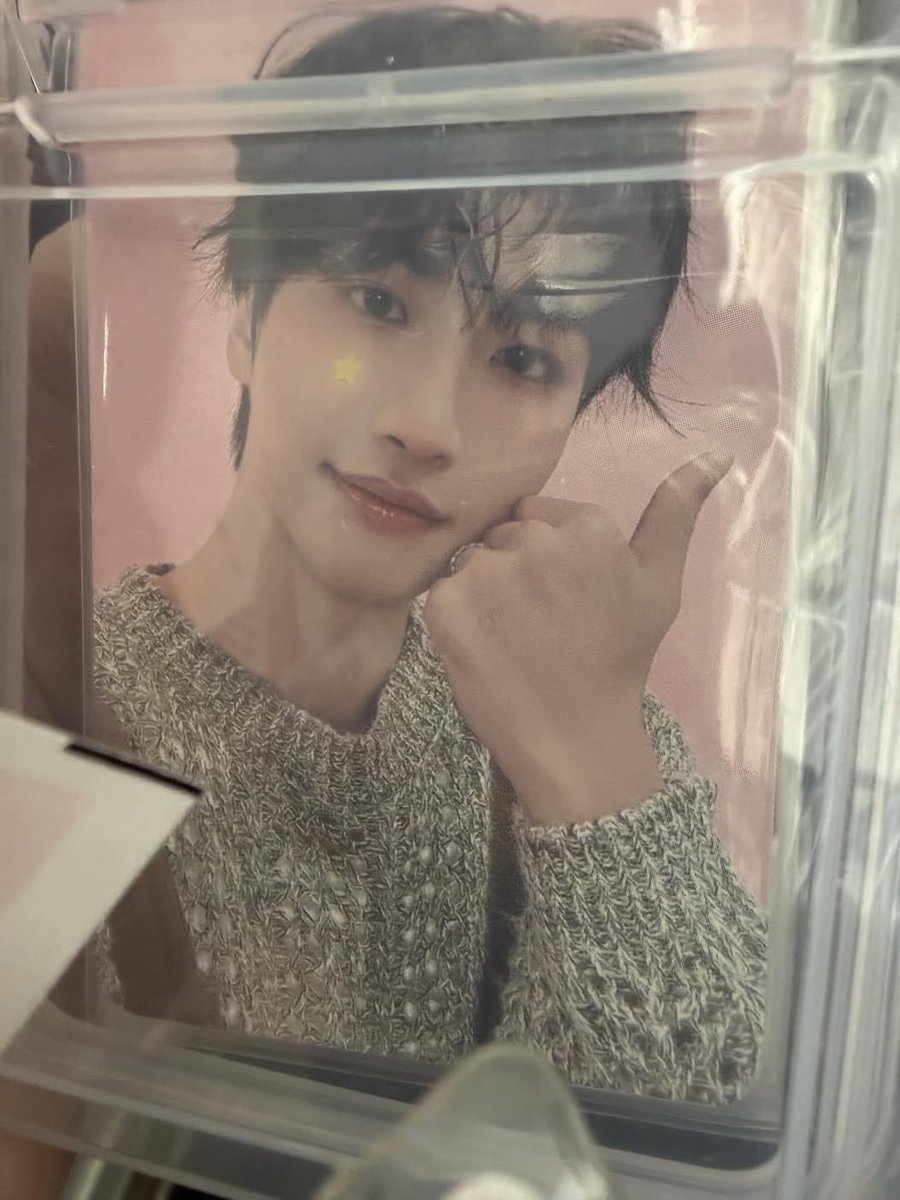 meidpg14's tweet image. 얘들아 큰일났다.... 컵슬리브 포카 너무 예쁘다 어떡하지