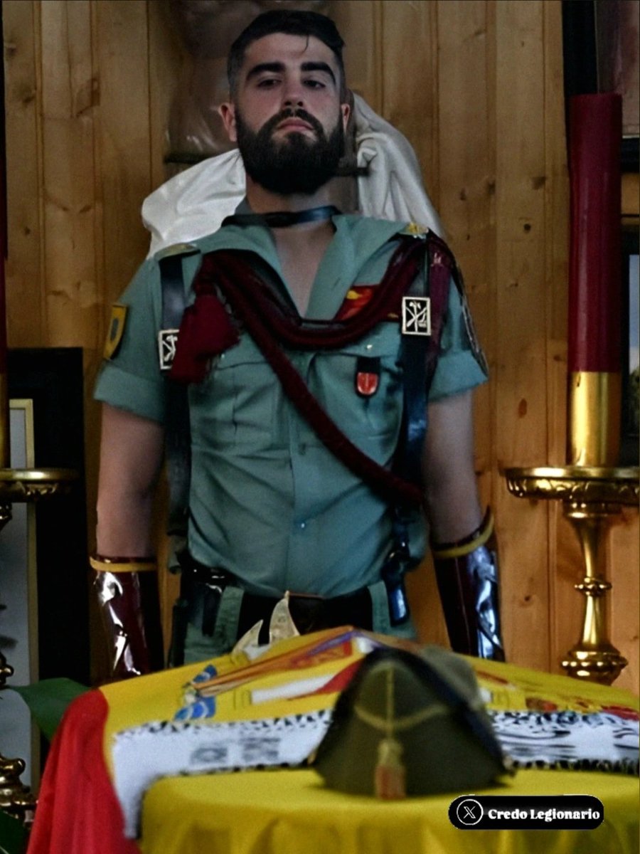 JespinCredo's tweet image. #BuenosDías 

Doblad, campanas, a gloria, 
cuando muera un #legionario. 

Toca a gloria, campanario, 
sube al cielo esta #oración. 

Llore al mundo al escucharte, 
y que diga arrodillado: 

Hoy perdí el mejor soldado, 
gloria, #gloria a La #Legión.
#Legión, #LegiónEspañola.