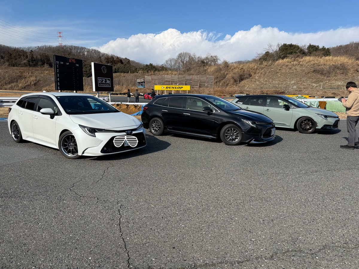 Go_GoMa5645's tweet photo. 今日は12th カローラ&amp;GRカローラの走行会in本庄サーキットへ行って来ました❗️ https://t.co/aWw7zL38Zf