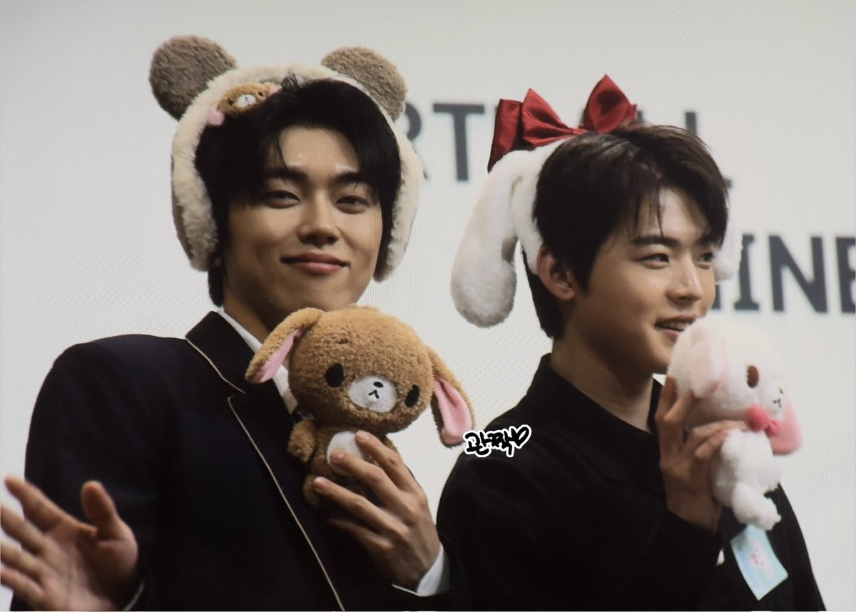 layincoffin_'s tweet image. 260124 #민균 #효진 #냥구 #냥노루 
안녕히 계세요 여러분.........................