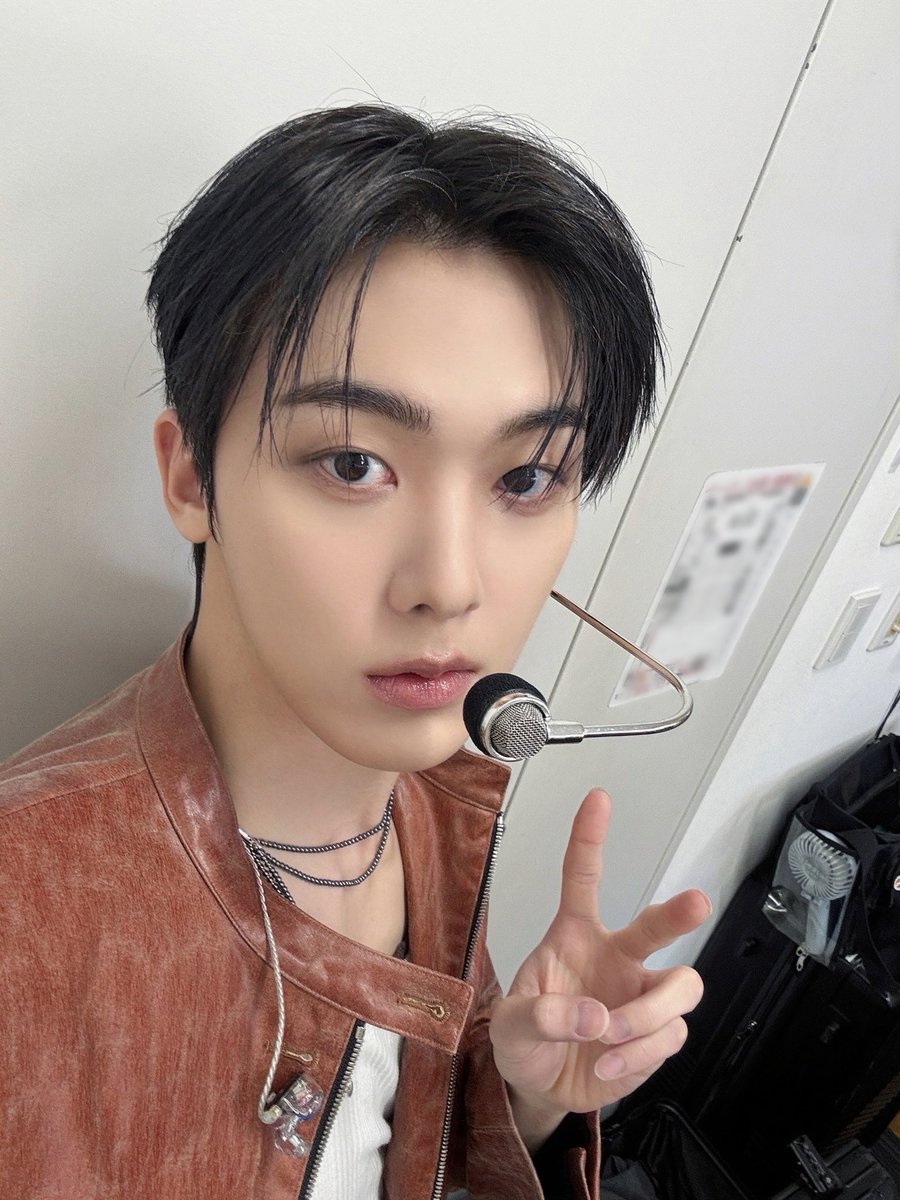 jp_offclastro's tweet image. [📸] 2026.1.24

2026 YOON SAN-HA FANMEETING IN JAPAN : Snowy Chapter
＜1部公演＞

あけましておめでとうございます！
2026年のスタートをAROHAと一緒に切れて幸せいっぱいのサナ🐣🎍

2部も楽しい時間を過ごしましょう💜

#ASTRO #AROHA #ユンサナ