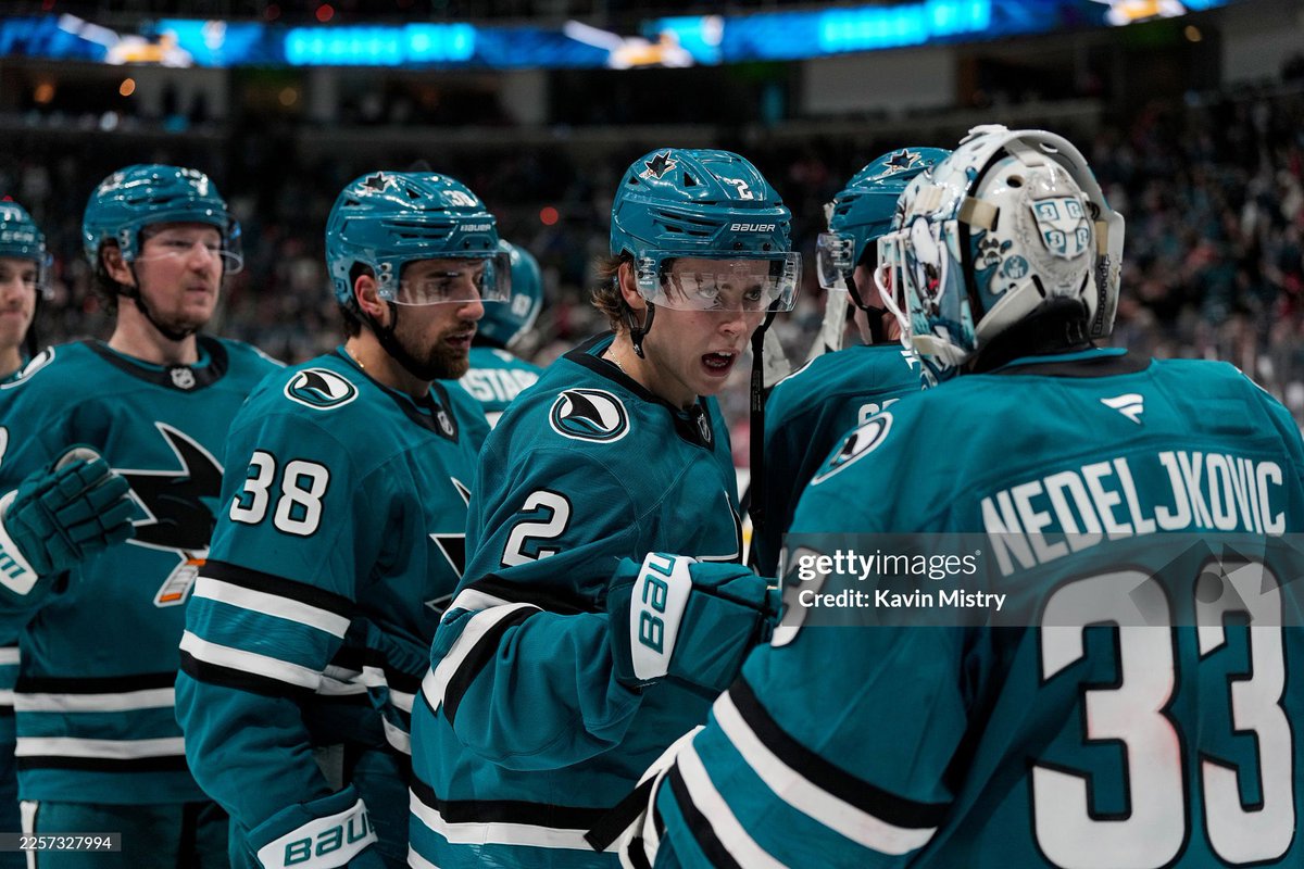 wacklins's tweet image. whys he making that fucking face im crying