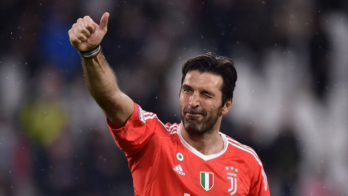 🗣️Buffon explains why he agreed to play in Serie B with Juve in 2006 when he could have gone to a big club:

“In a world drowned in words, it was an opportunity to teach a lesson to those who are passionate about football. This lesson, you could only give it if you were the first
