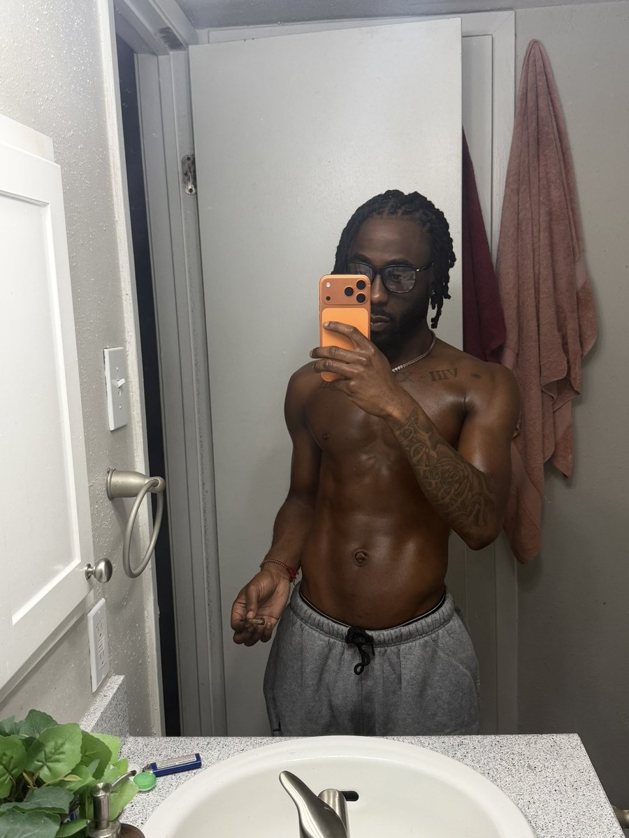 JR (@thinkjakeryan) on Twitter photo 