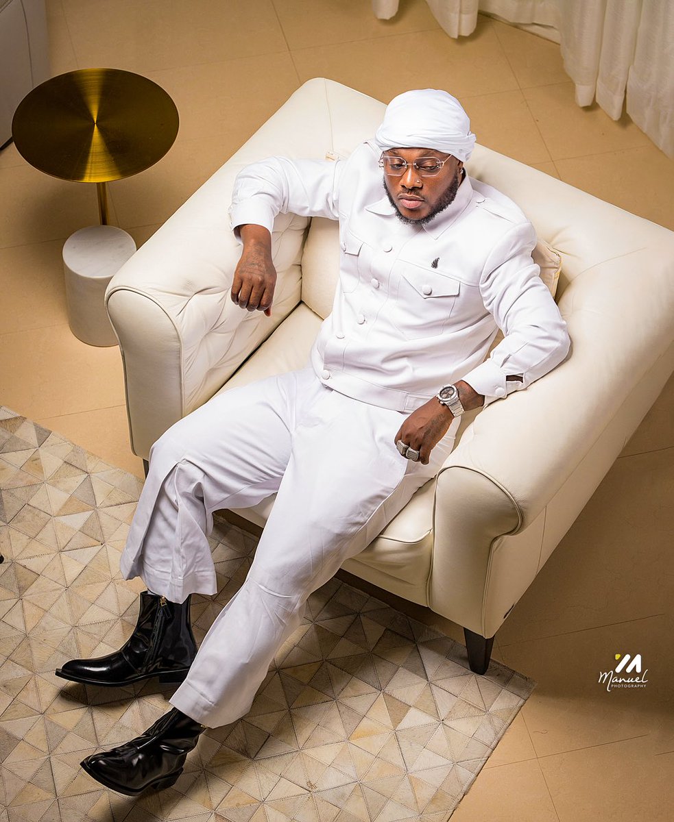 kecheglobal's tweet photo. +1 today, to one of the best singers in Ghana and Africa  🦅🎶🎶❤️❤️ #KecheAndrewKing  pls bless him with ur words, thanks family #TheSkillTeam https://t.co/At7QmrWK5z