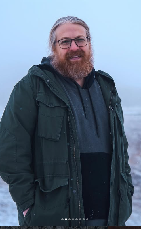 Babak Ghafooriazar بابک غفوریآذر tweet media