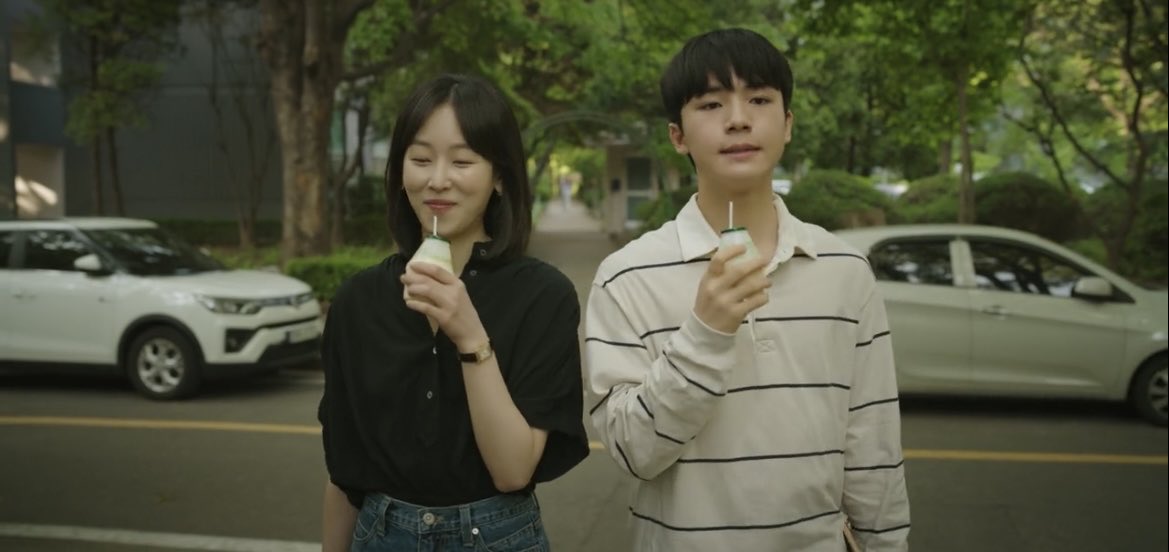 __kdramaland's tweet image. #LoveMe breaks away from sugar-coated dramas and their neat happily-ever-afters. This is the closest portrayal of what *life* is. It was a roller coaster of emotions, but glad everyone learned how to accept, forgive and grow amidst facing the coldest seasons of their lives.