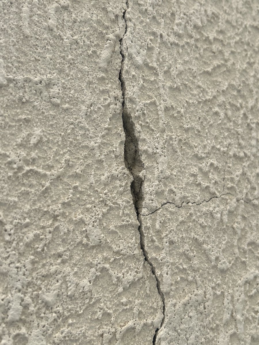 Alajelab's tweet image. - إذا تضرر الجدار من الجار : 

- الدخول على مدينتي . 
- نفاذ + رقم الهوية . 
- اختيار ايقونه بلاغ 940 . 
- بلاغ جديد . 
- اختر فئة البلاغ . 
 - آخر القائمة اختيار أخرى . 
- متابعة. 
- موقع البلاغ تحديد موقع الضرر . 
- كتابة تفاصيل الضرر الذي حصل . 
- المرفقات حد أقصى 3 صور فقط 
-…