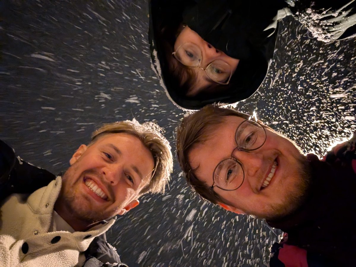 Fresh powder for our last day of skiing! 💙