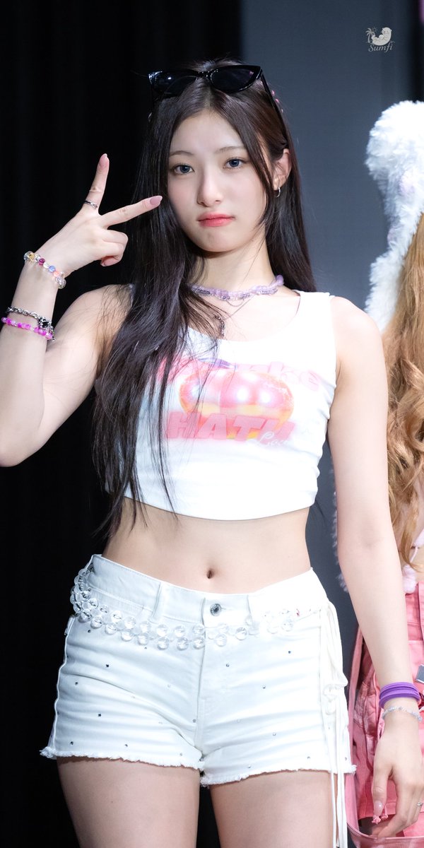 Sumfi_09's tweet photo. 250503 팬사인회 써머 HQ

늘 고맙고, 사랑하고, 보고싶다 💖

#써머 #은서 #SUMMER 
#오드유스 #ODDYOUTH https://t.co/cD2TeUbs5r