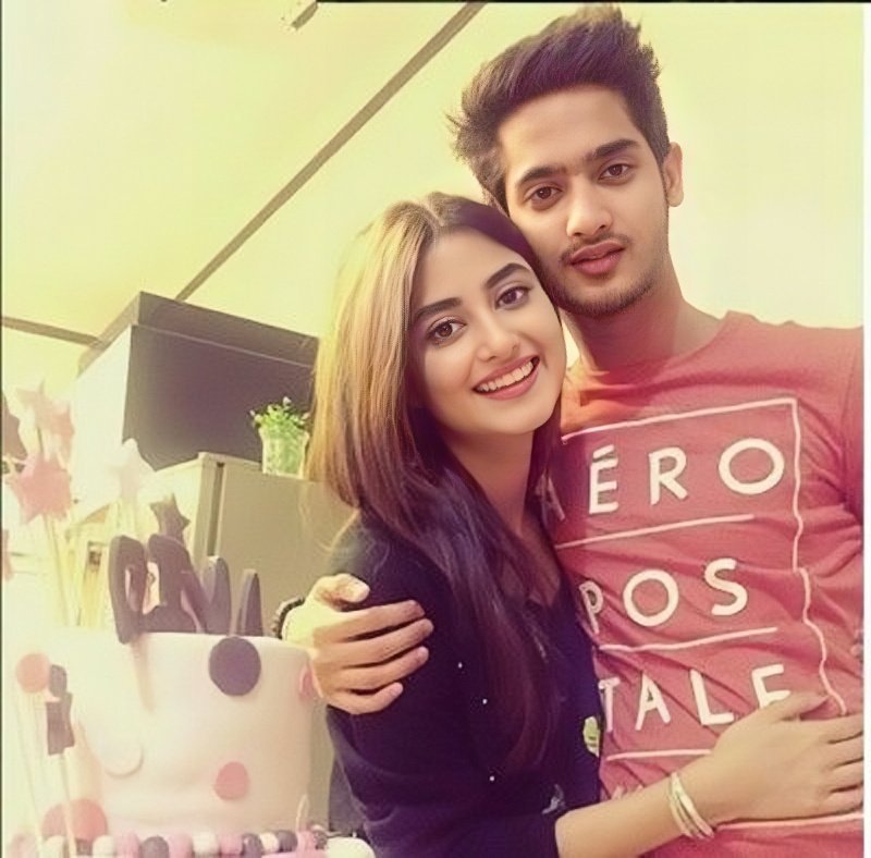 sajalaly_arab's tweet photo. “Happy birthday #alysyed 😊❤️
May u live long .Ameen.
#alisyed #sajalali #brothersisterlove #hbd https://t.co/F1w9RWr3qp