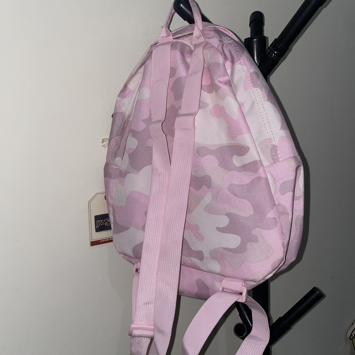 fairyrenj's tweet photo. #BU 
wts new mini backpack (10,2L)
🏷️ 112k

- sedikit kotor bag depan karna penyimpanan
(di jual karna ga kepake)
- not the og https://t.co/qChBivPvR4