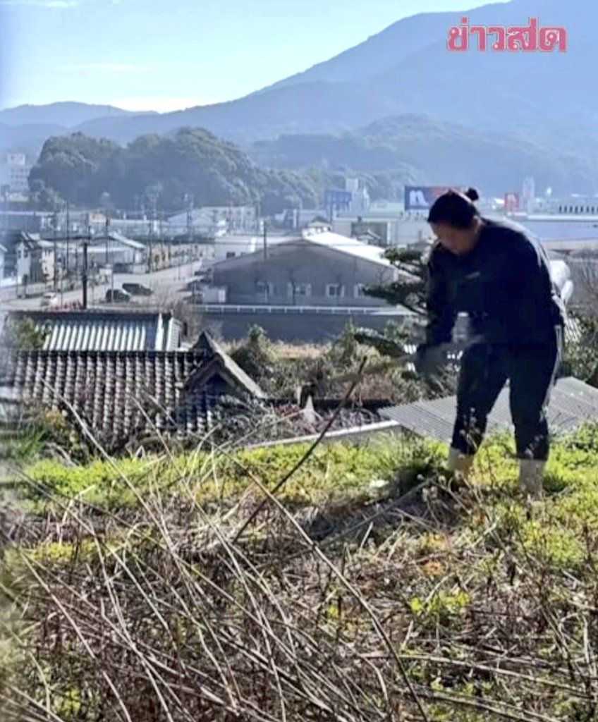 joe_black317's tweet image. คนไทยในญี่ปุ่นออกมาเล่าเอง โดนทางการของญี่ปุ่นขอให้ลดน้ำหนัก เนื่องจากเป็นส่วนหนึ่งของกฎหมาย ลดภาระค่ารักษาของรัฐบาลในอนาคต

 คนไทยในญี่ปุ่นเล่าเอง “โดนจนท.ขอให้ลดน้ำหนัก” ไม่ได้แกล้งนะ…มาจากกฎหมายจริง

มีคนไทยที่อาศัยอยู่ที่ญี่ปุ่นออกมาเล่าว่า อยู่ ๆ ก็มีเจ้าหน้าที่มาพูดคุย…