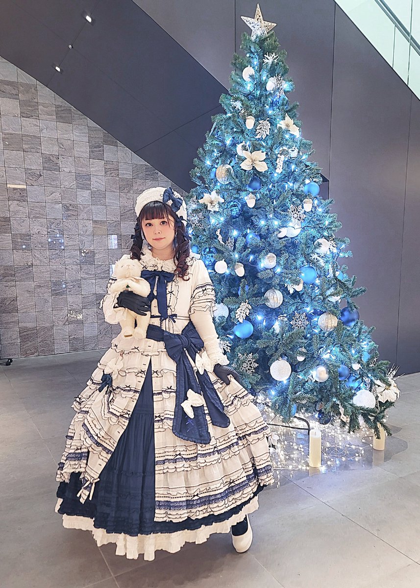 ピンクハウス様レベチのクオリティと繊細な美しさでビビる…… 今度