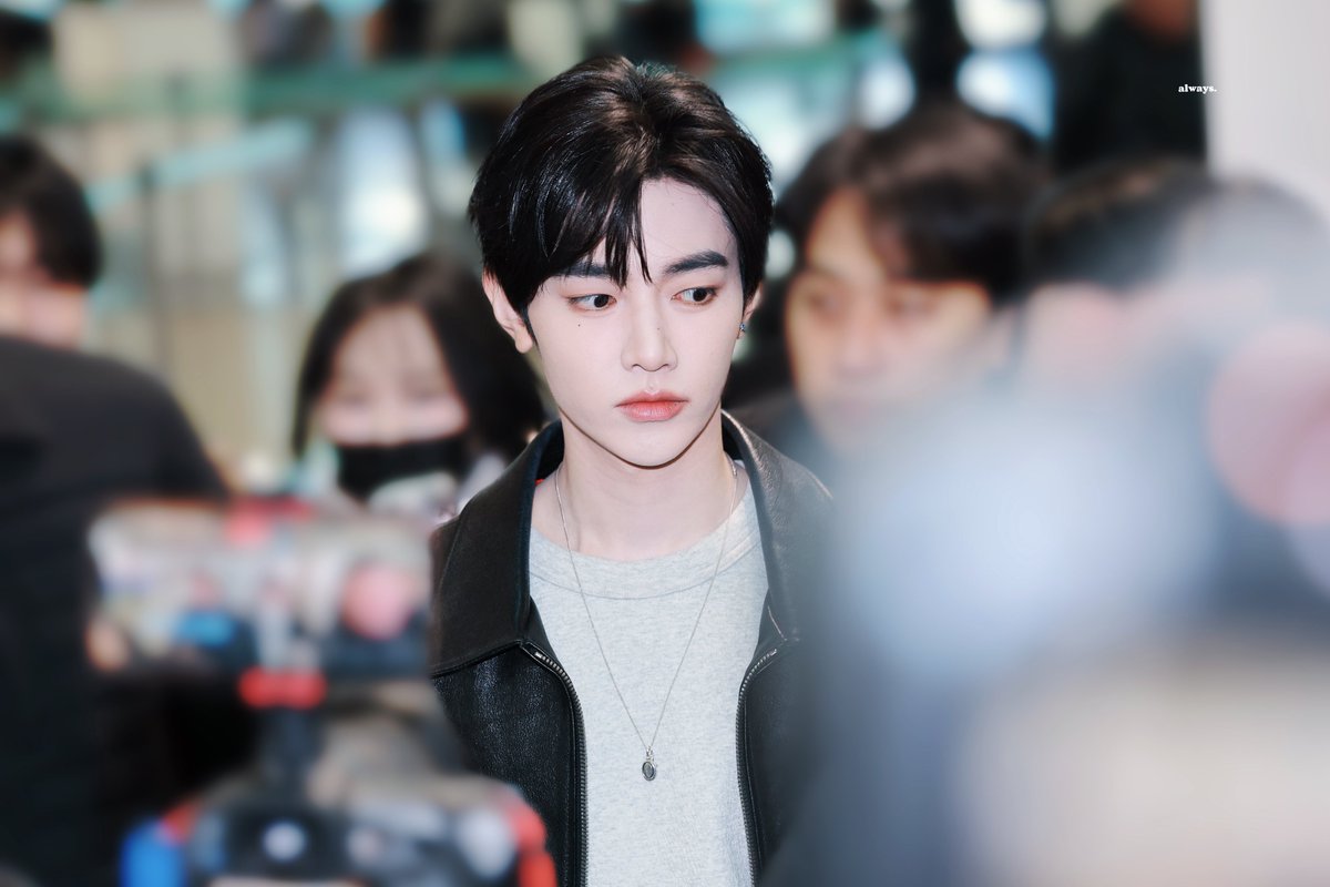 725_always's tweet photo. 260124 ICN 🫧

#ZHANGHAO #장하오 #章昊 #ジャンハオ
#ZEROBASEONE #ZB1 #제베원 https://t.co/Muyc9omfIw