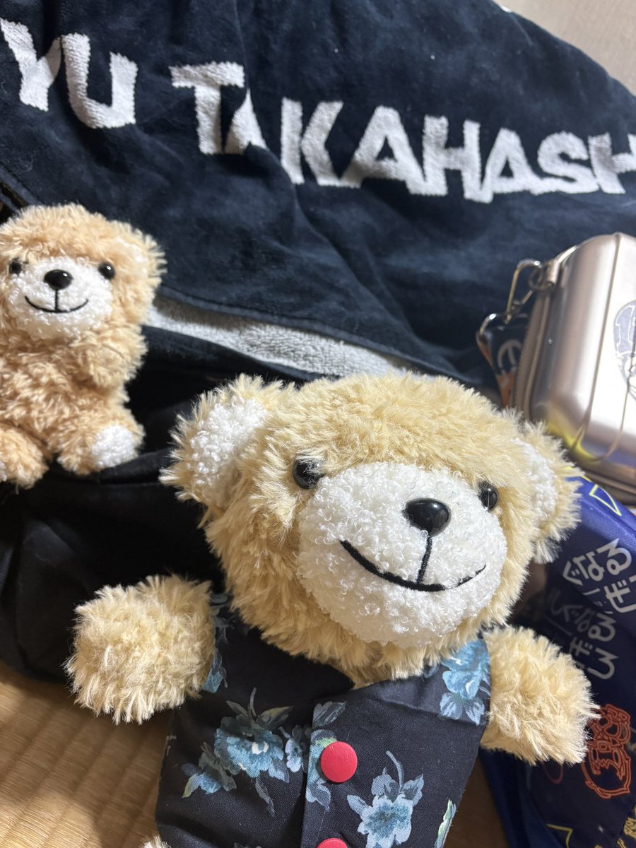 RS1d3's tweet photo. 明日の準備万全！！

グッズの通販は間に合わなかった😭

でもゆうたろうの服の作成も間に合ってよかった😊
楽しみ( ˶>ᴗ<˶)

 #高橋優
#自優悟奏大阪
#自優悟奏 https://t.co/hzugLVXD9X