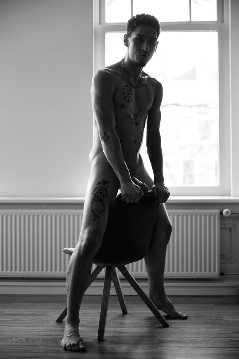 Sunny (@menbysunny) on Twitter photo 