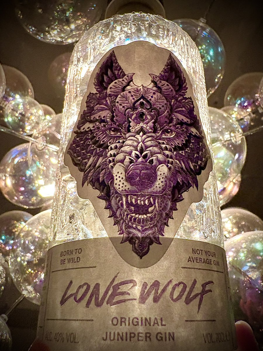 ローンウルフ ジン🏴󠁧󠁢󠁳󠁣󠁴󠁿

ジュニパーベリーがさらに引き立つようリニューアル🐺
ピンクペッパーやスコッツパインがきいた骨太な味わい！！

1/24 OPENしてます🐺🐺