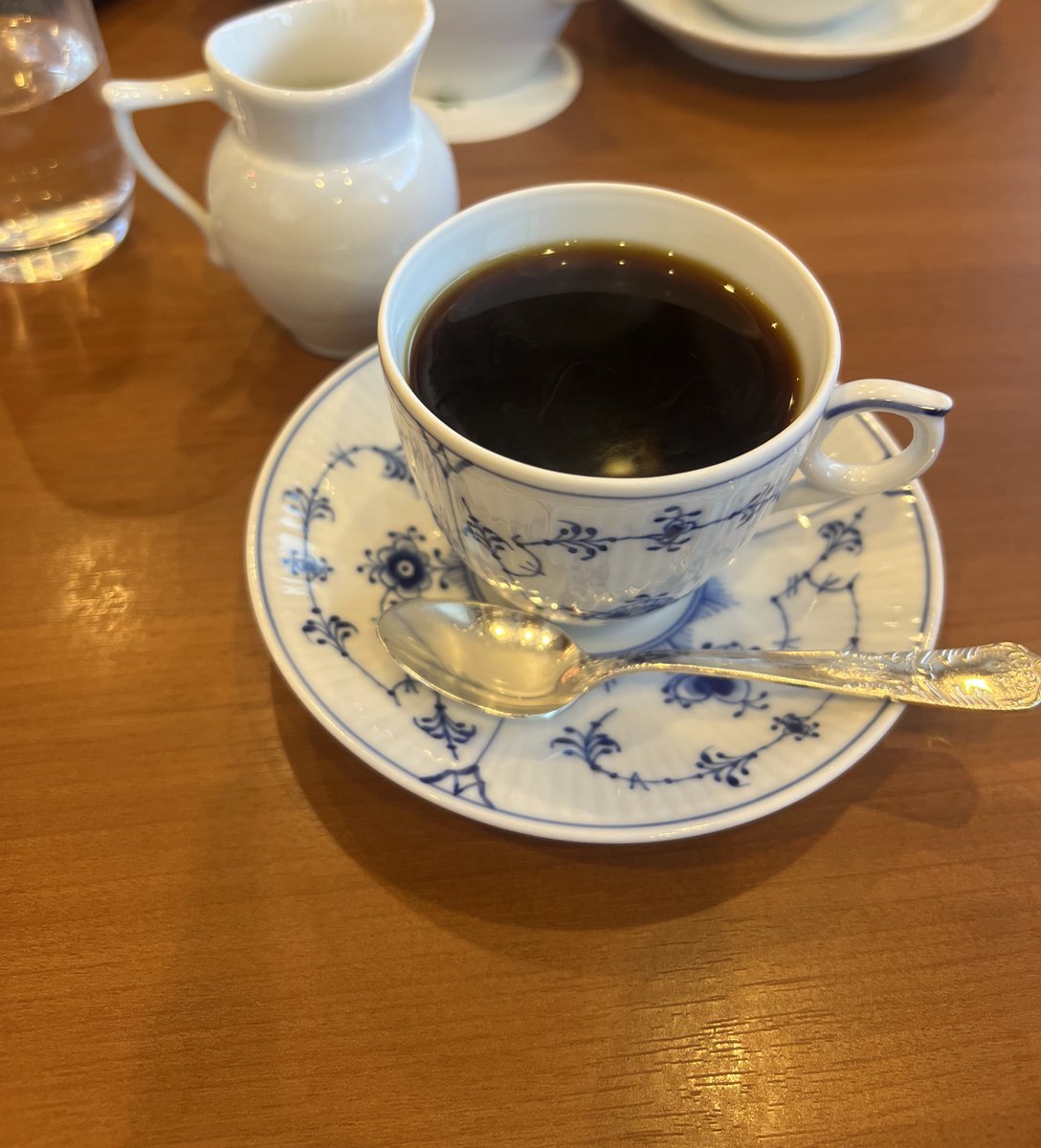 珈琲なcocktailってあんまり作ったことないな。一時期ブランデーに火をつけて入れるのはやりましたよね？