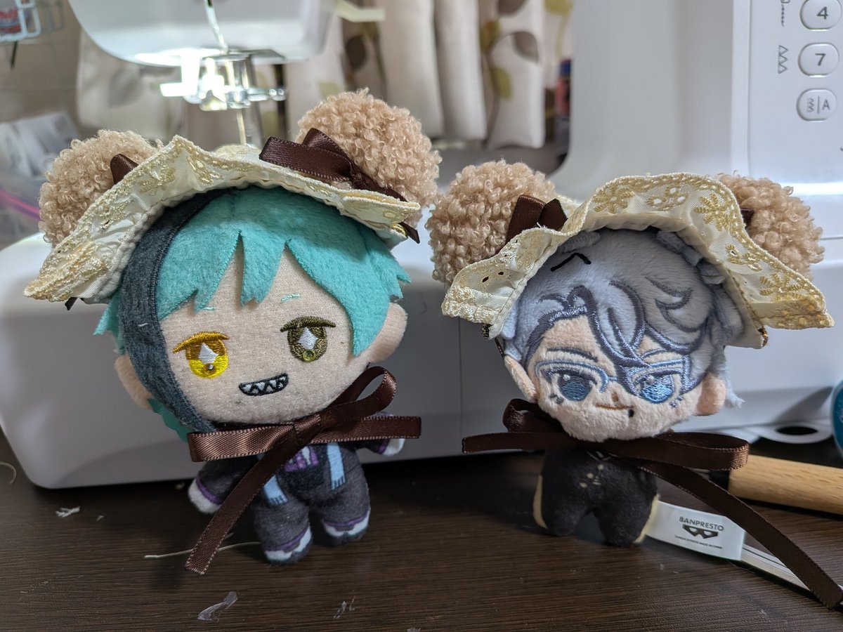 うわー！
可愛い！！！
これはいいくまです。
10センチとほわぬいちゃんがつけられます。
同じサイズだけど、どっちもぴったりだね♡