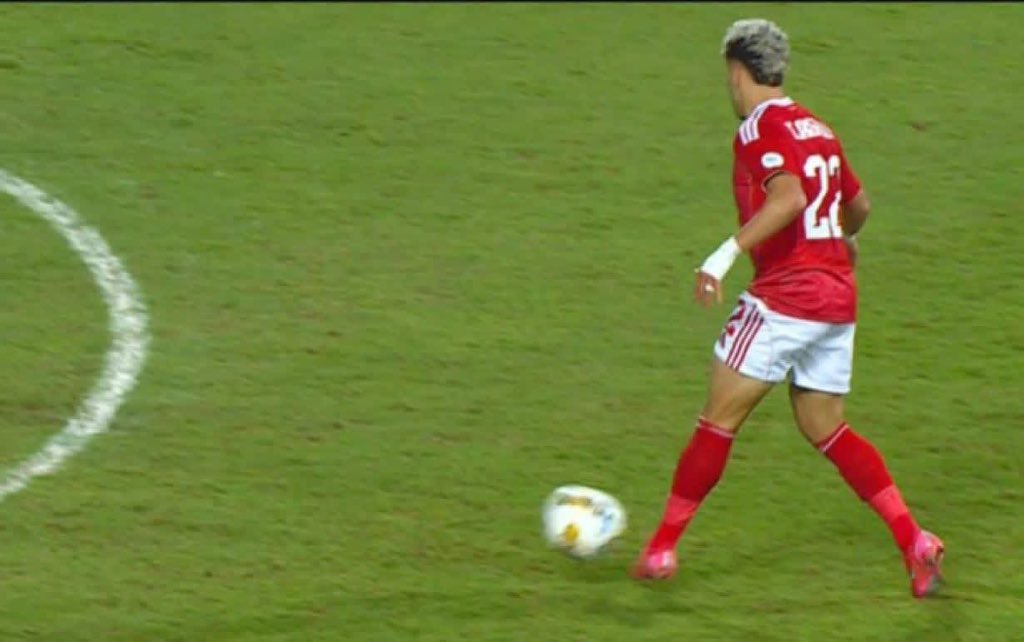 That Emam Ashour assist for Al Ahly’s second goal last night… top, top quality. 

Ashour didn’t even look just felt where Trezeguet was and delivered it perfectly. 

That’s chemistry, confidence, and pure football IQ in one touch. 

You don’t try that unless you’re HIM.

Al