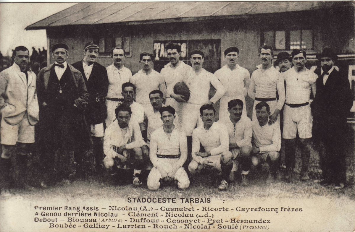 Frederic's tweet photo. 1919, la plus belle ligne de 3/4 du moment est au bataillon de Joinville et joue quelques semaines sous les couleurs du SCUF avant la reprise du  championnat 

Il se retrouveront en finale du championnat 1919-20, Cayrefourq champion au Stado vs Crabos, Borde et Jaureguy au Racing https://t.co/xzcD6vpRC6
