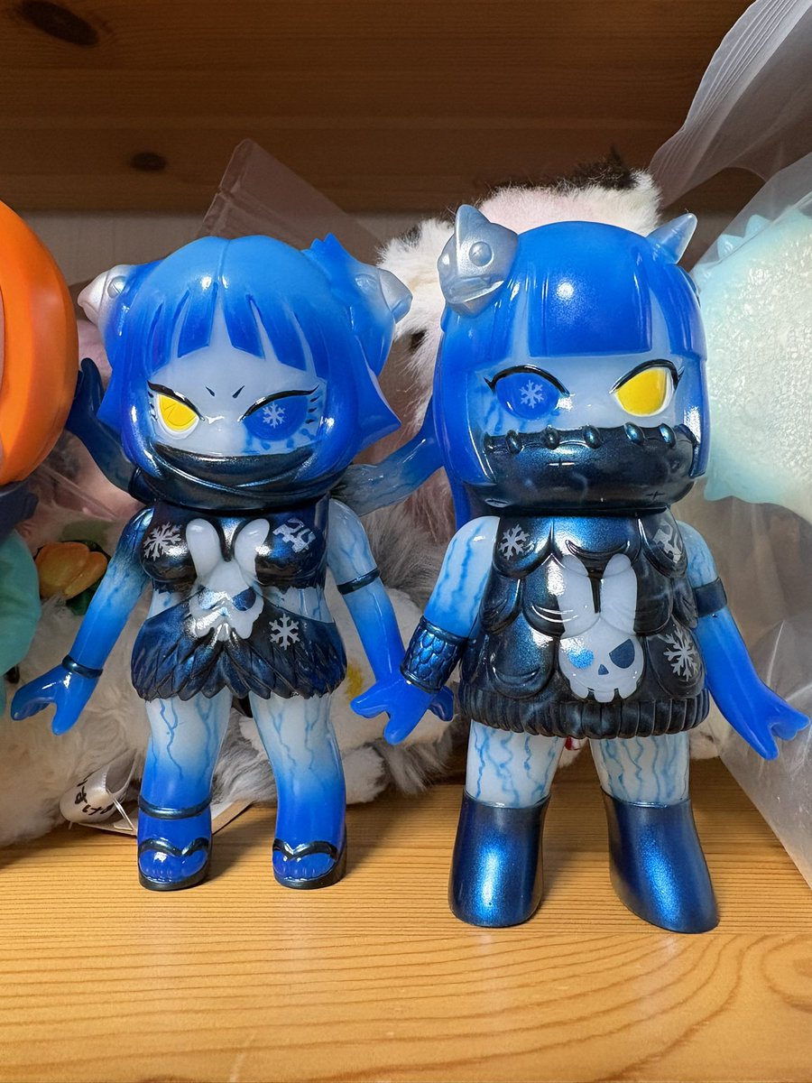 今年は少しずつコレクションを紹介していけたらと思います♪ まずは