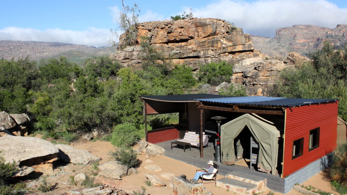 hullsaddler's tweet image. #PMJweeklychallenge  #Opendoors 
There is a door of sorts there!
Glamping in the middle of nowhere in the Cedeberg Mountains. Definitely our favourite bit of our trip when we went to South Africa.