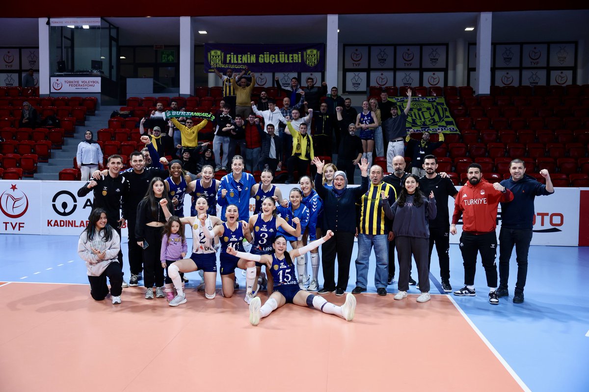 Gucluvolley's tweet photo. Kadınlar 1.Lig 18. Hafta

Sigortashop Ankaragücü - Karayolları

25 Ocak Pazar
Saat : 13:30
Selim Sırrı Tarcan Spor Salonu
(Gençlik Parkı arkası)
Bilet : 50 TL (Girişte)

Filenin Güçlüleri üst üste 4. Galibiyet için sahaya çıkıyor!
Play-off yolunda,Başkent salona!

#ankaragücü https://t.co/G32C9dvDP6