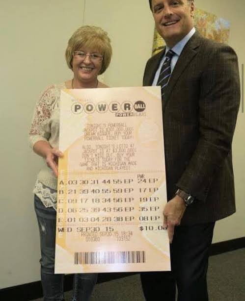 julieleach3n's tweet image. #PowerBall lottery numbers.