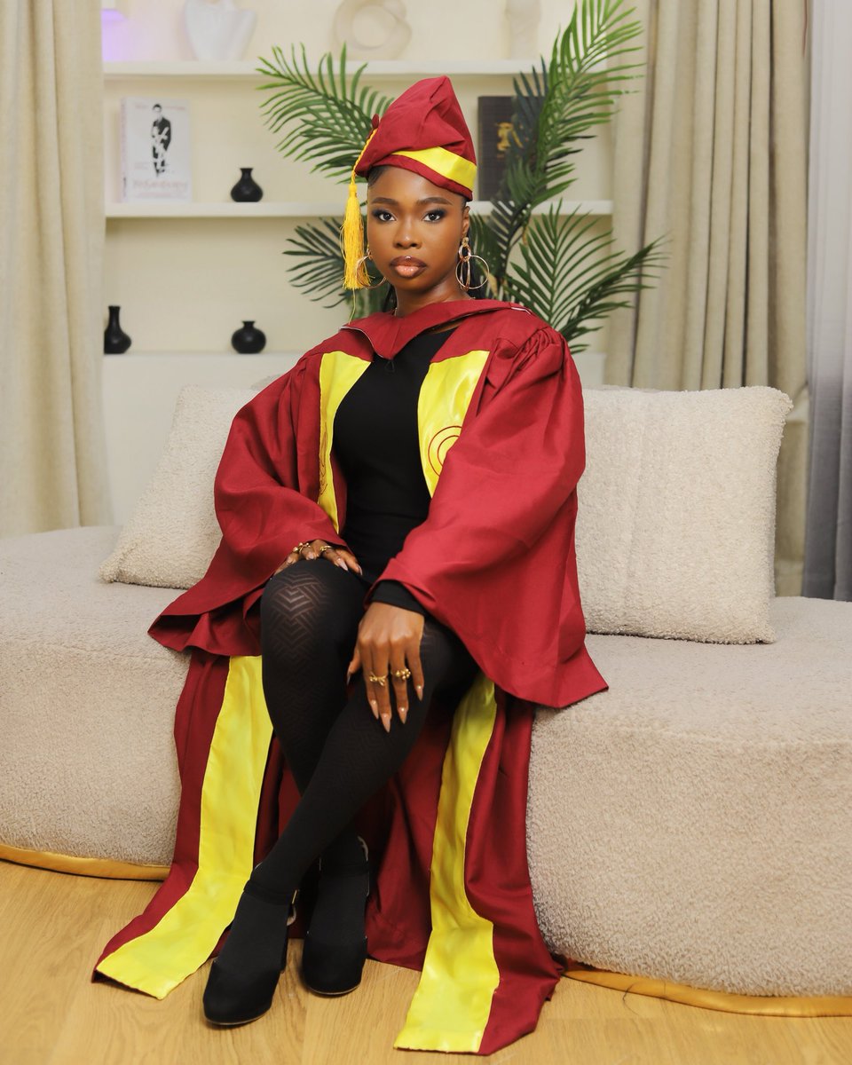 tumiyka's tweet image. #graduATE