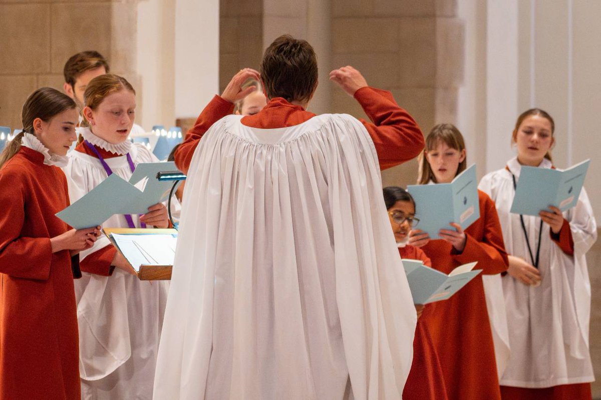 Guildford Cathedral tweet media