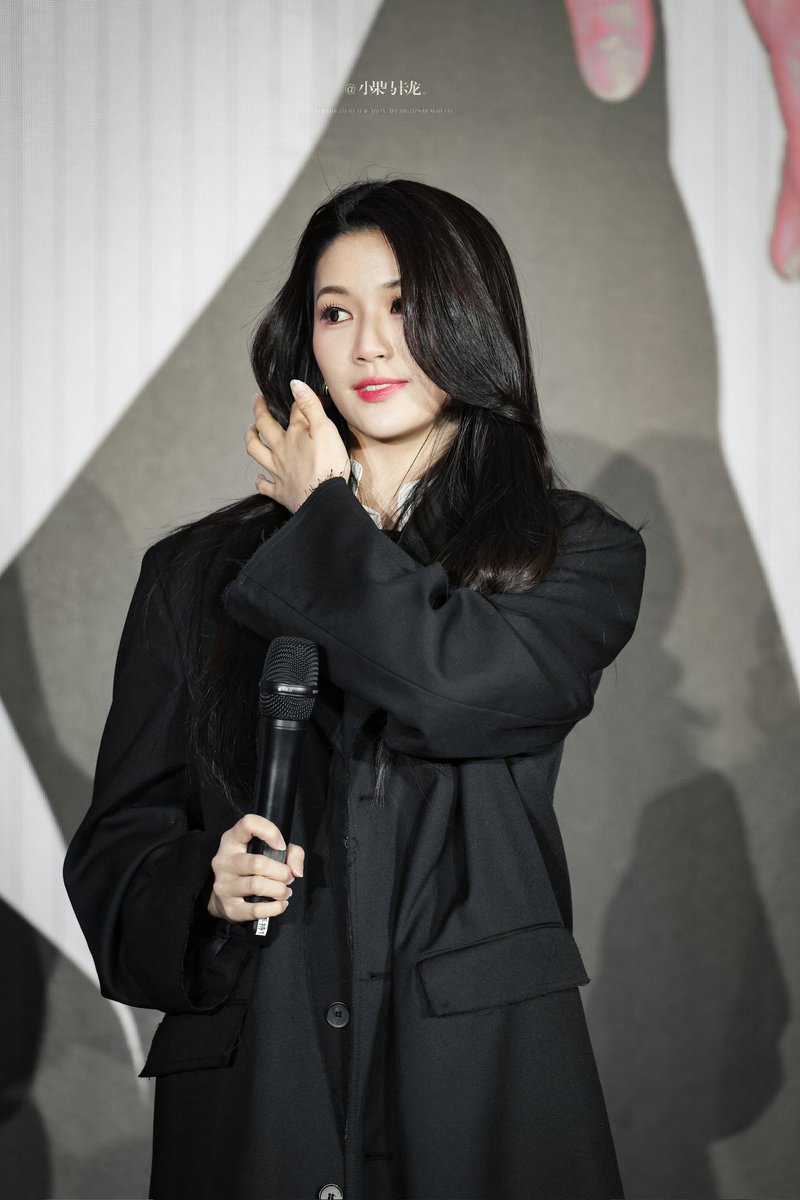 TTTguoguo's tweet photo. 😍

GINNY JAYNA 1ST FANSIGN SH
#MissGinJayFansignInShanghai https://t.co/eb83lBHRlz