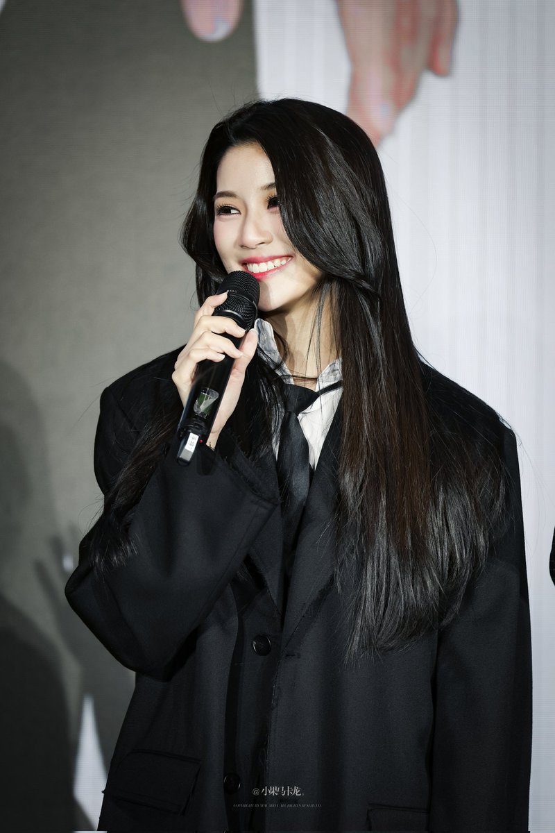 TTTguoguo's tweet photo. 😍

GINNY JAYNA 1ST FANSIGN SH
#MissGinJayFansignInShanghai https://t.co/eb83lBHRlz