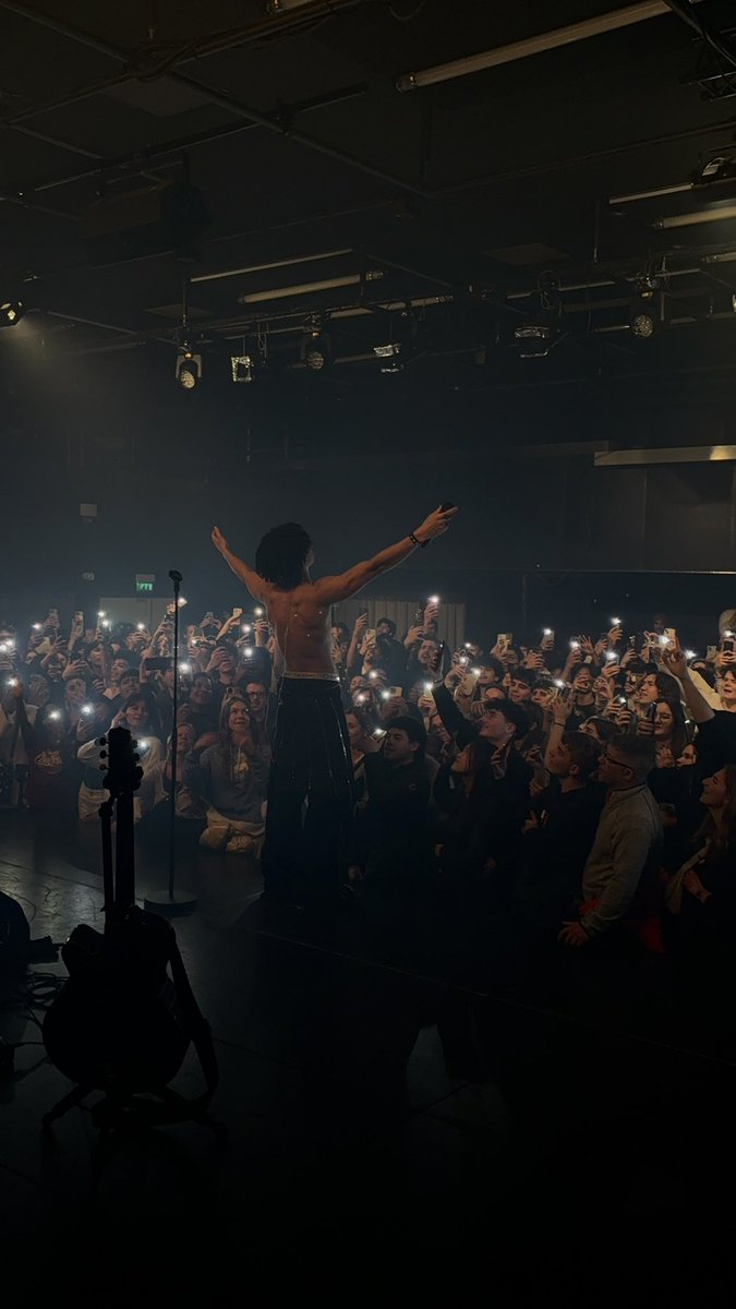 bryantbarnesx's tweet photo. THE SOLACE TOUR HAS BEGUN https://t.co/U9uxMRWi9a