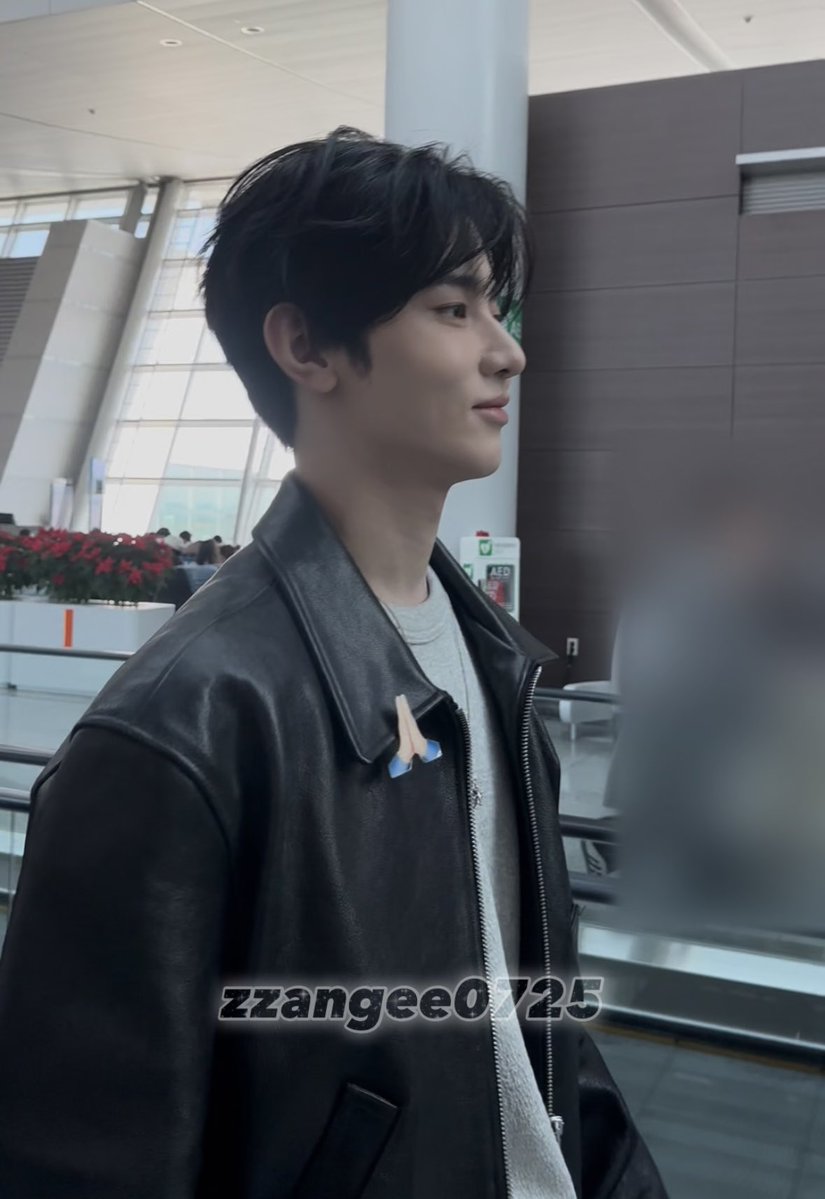 🙏🏻 < 이거 뭐냐고 햇더니
“귀여워서” 이럼ㅋㅋㅋㅋㅋㅋㅋㅋㅋㅋㅋㅋㅋㅋㅋㅋㅋㅌㅋㅋㅋㅋㅋㅋㅋ