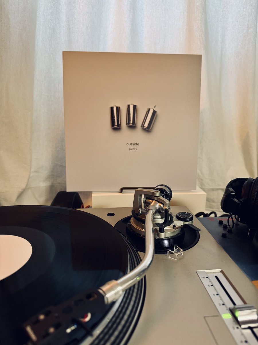 今日は雪の日だから、plenty を聴いている⚡️