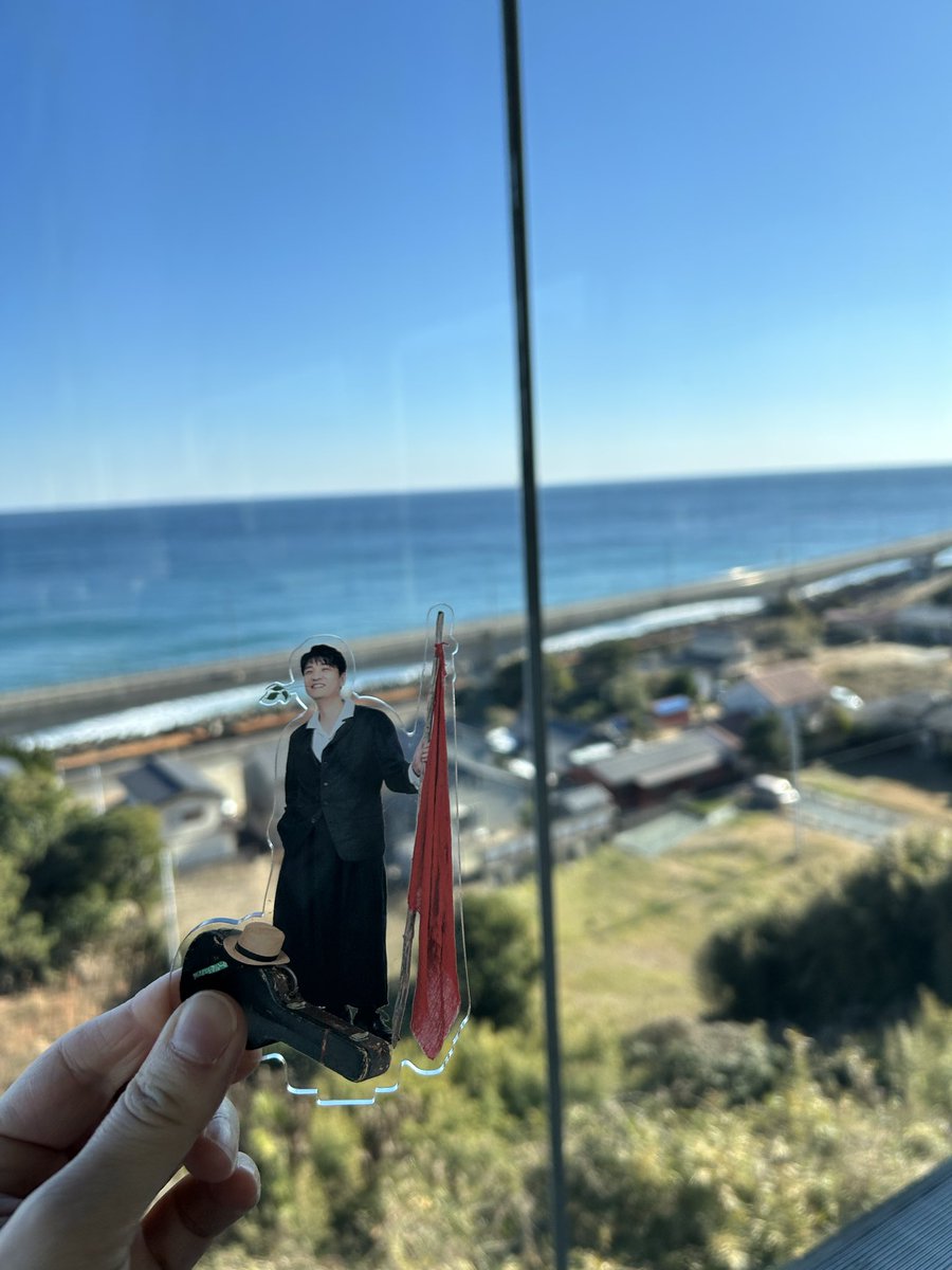 アクスタがあると、俄然推し活っぽくなるね💕友のアクスタをお借りしました
私もアクスタ当てたい🙌
#あの世でね　#直太朗