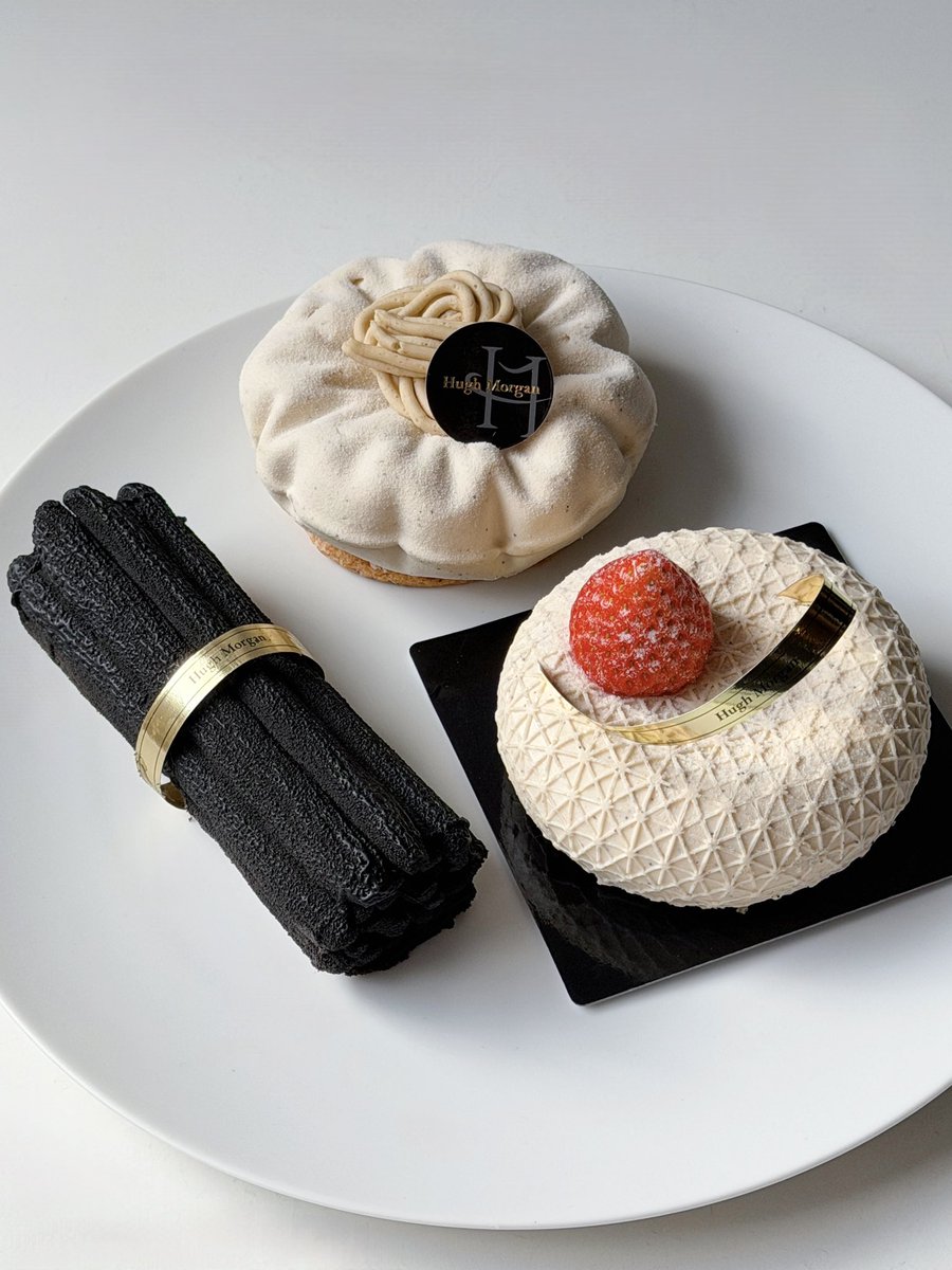 銀座三越 POPUP／Hugh Morgan

バニラ専門店ヒューモルガンから、独創的な造形美のケーキが期間限定で登場！バニラの甘い香りをまとったショートケーキがおしゃれすぎる

場所：銀座三越 本館B2F
期間：開催中〜2026/3/31（火）まで
時間：10:00〜20:00

#ヒューモルガン #銀座三越 #バニラスイーツ