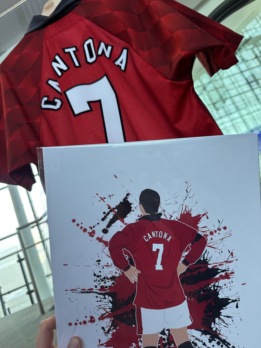 dandesignsgb's tweet image. It’s been a while since I did a giveaway..

TO ENTER;
Follow me 👋 
Repost this ♻️

1 winner, 1 A4 print of your choice. 🖼️ 

Announced tomorrow, good luck!