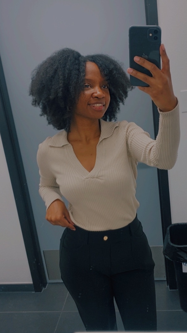 offbeatflo's tweet photo. That glow hit different when everything is aligning. Never felt better tbh. Type of confidence I built from the ground up more times than I would have liked to. https://t.co/yHSnFpjPsn